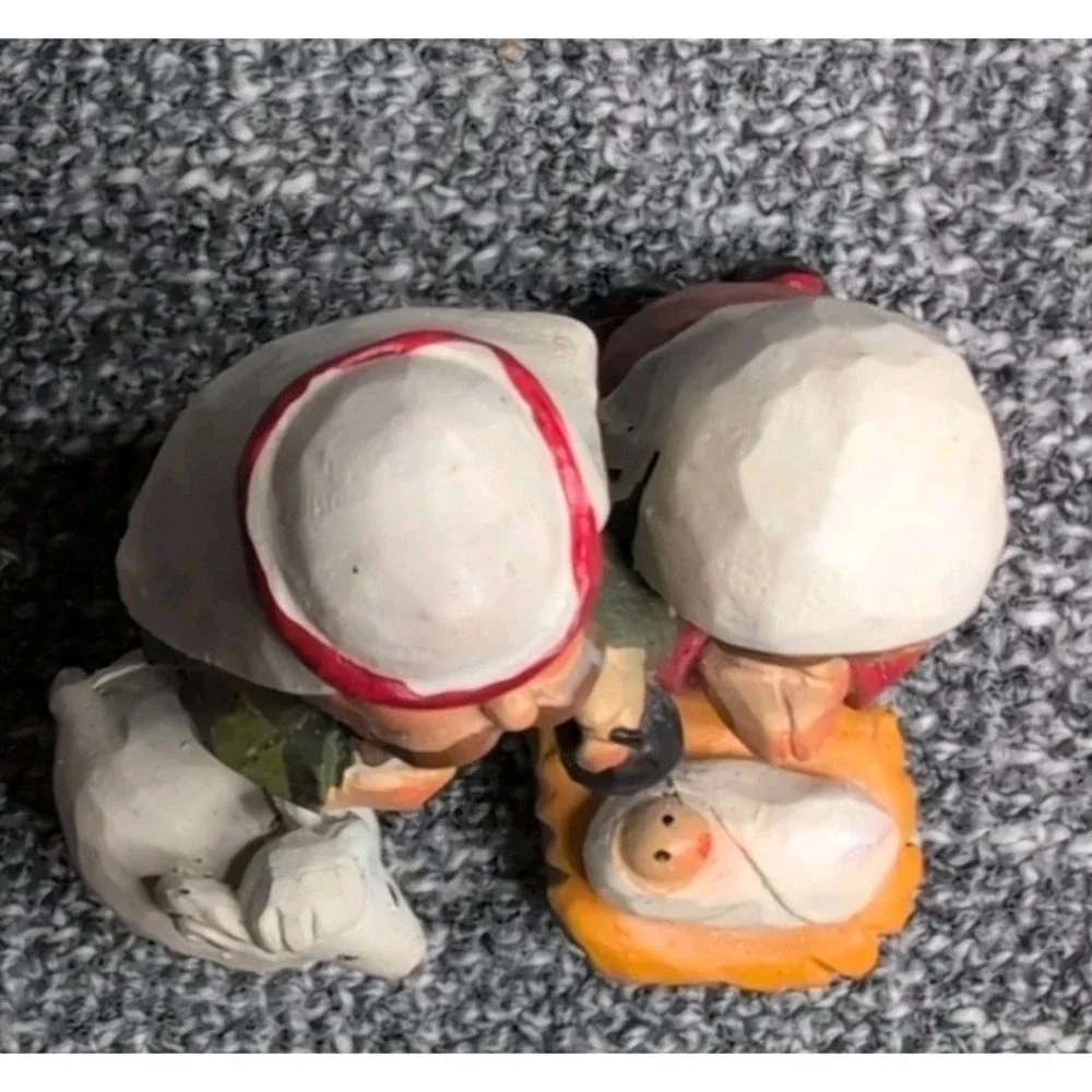 Holy‎ Family Nativity Figurine Mary Joseph Baby Jesus Resin Christmas 2.25